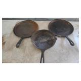 3 vintage cast iron skillets and fry pan 3 vintage cast iron skillets and fry pan