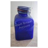 Vintage cobalt blue glass cookie jar Vintage cobalt blue glass cookie jar