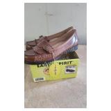 Easy Spirit women Easy Spirit women
