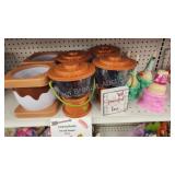 6 Popcorn containers, 5 ice cream holders, Dolly