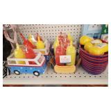 Condiment holders, 4 bus, 2 dog, 3 butter