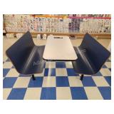 Plymold 6 ft seating booth 2, like new,