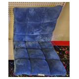 Plush adjustable gaming chair 2, like new,