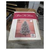 Trim-A-Home 6.5 ft frosted ponderosa artificial
