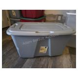 Homz 32 gallon storage tote, Gray