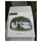 Department 56 Village accessories Ice Crystal