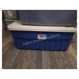 Rubbermaid rough tote 50 gallon storage tote
