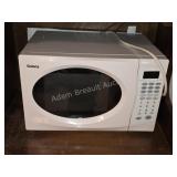 Galanz White Countertop Microwave OvenThis is a