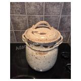 Oberloier handcrafted stoneware pottery pot with