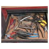 Tool chest drawer cleanout - Multi Piece Locking