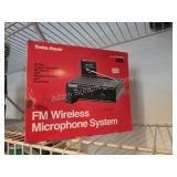 RadioShack Wireless FM Microphone System in