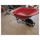 Truper Red Steel Tray Wheelbarrow with Wood