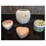 4 decorative porcelain and terracotta keepsake