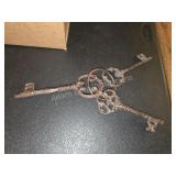 Decorative Cast Iron Skeleton Key Set.