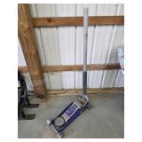 Roush Racing 1.5 ton hydraulic floor jack