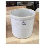 Vintage 1 gallon blue crown pickling crack, no