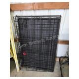Large collapsible pet crate with removable tray