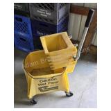 Rubbermaid plastic rolling mop bucket