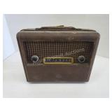 Vintage antique Delco radio, function unknown