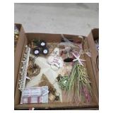 Box lot miscellaneous household decor