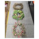 Box lot 3 decorative Easter wreaths