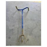 Garden claw gold weeding tool