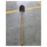 Old Gardener hardwood handle space shovel, good