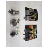 Box lot Master Lock padlocks, Chateau Plus