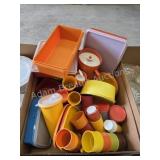 Box lot vintage Tupperware