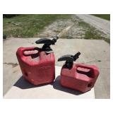 BLITZ 2.5 & 1.25 GALLON PLASTIC GAS CANS