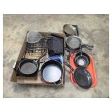 Box lot assorted kitchenwares