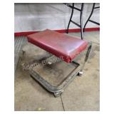 Rolling mechanics stool