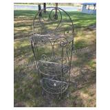 Decorative metal collapsible plant stand