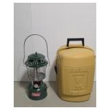 Vintage Coleman kerosene 1974 lantern with