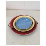 Porcelain enamel plates bowls