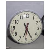 Lot of 5 Vintage Wall Clocks Assorted
