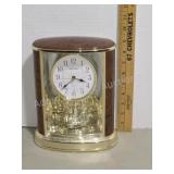 Decorative mantel clock, battery operated