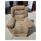 La-Z-Boy Recliner. Large La-Z-Boy recliner