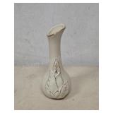 VINTAGE J AND M ARTWARE 22K GOLD TRIM VASE