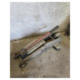 AC Delco 2 ton hydraulic floor jack