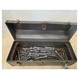 Vintage 20 in Craftsman metal tool boxes with