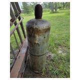 100 lb propane tank