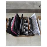 Box lot - miscellaneous bakewares