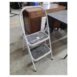 Samsonite step stool