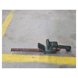 Black & Decker Auto stop 16-in electric hedge