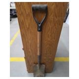 Hardwood handle flat nose edging landscape shovel