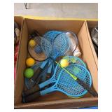 Box lot badminton