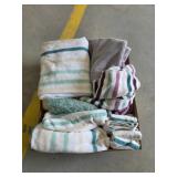 Box lot miscellaneous towels