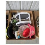 Box lot miscellaneous kitchen items