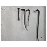 2 CROW BARS & 2 PRY BARS